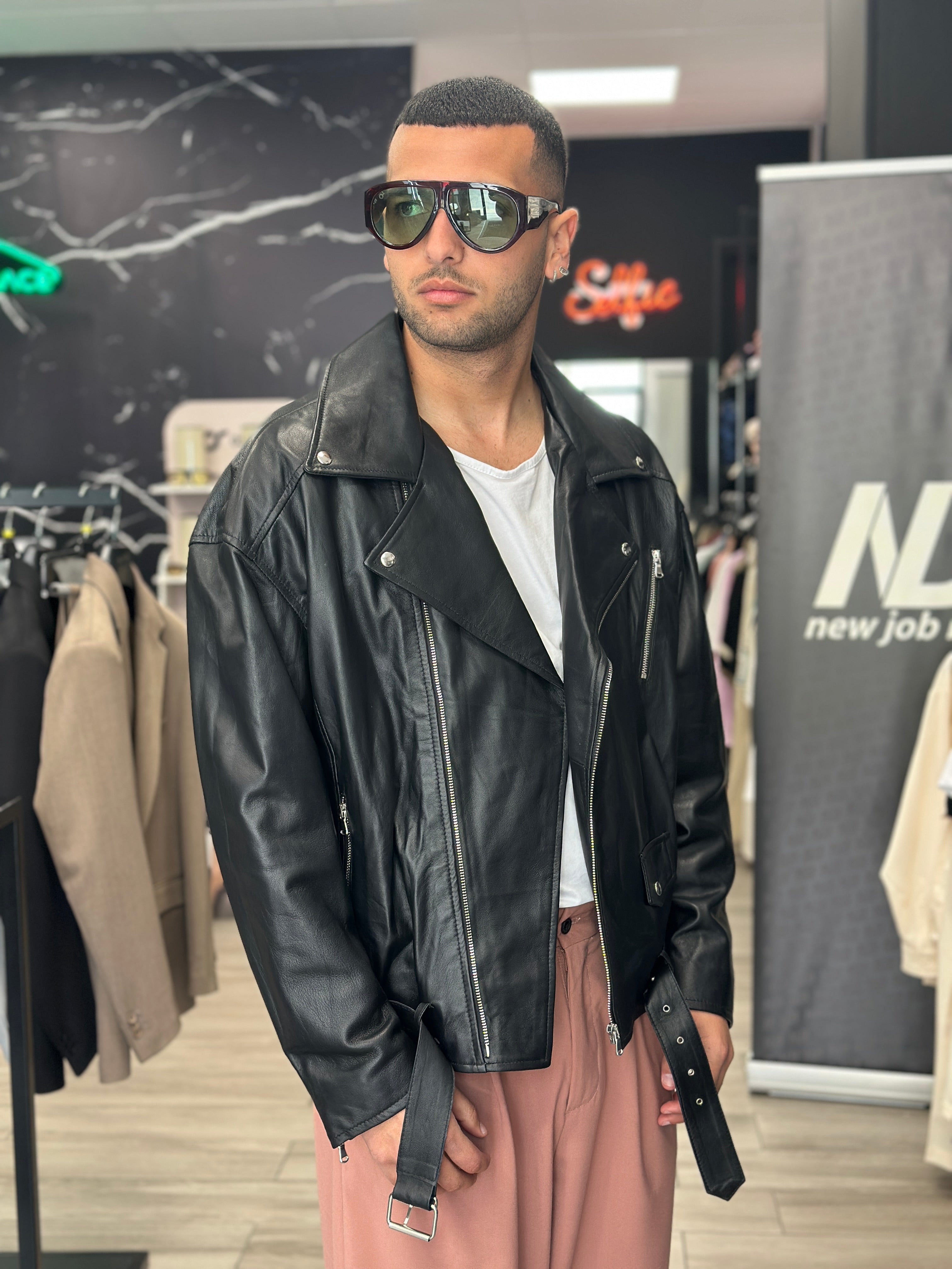 Chiodo cropped in pelle