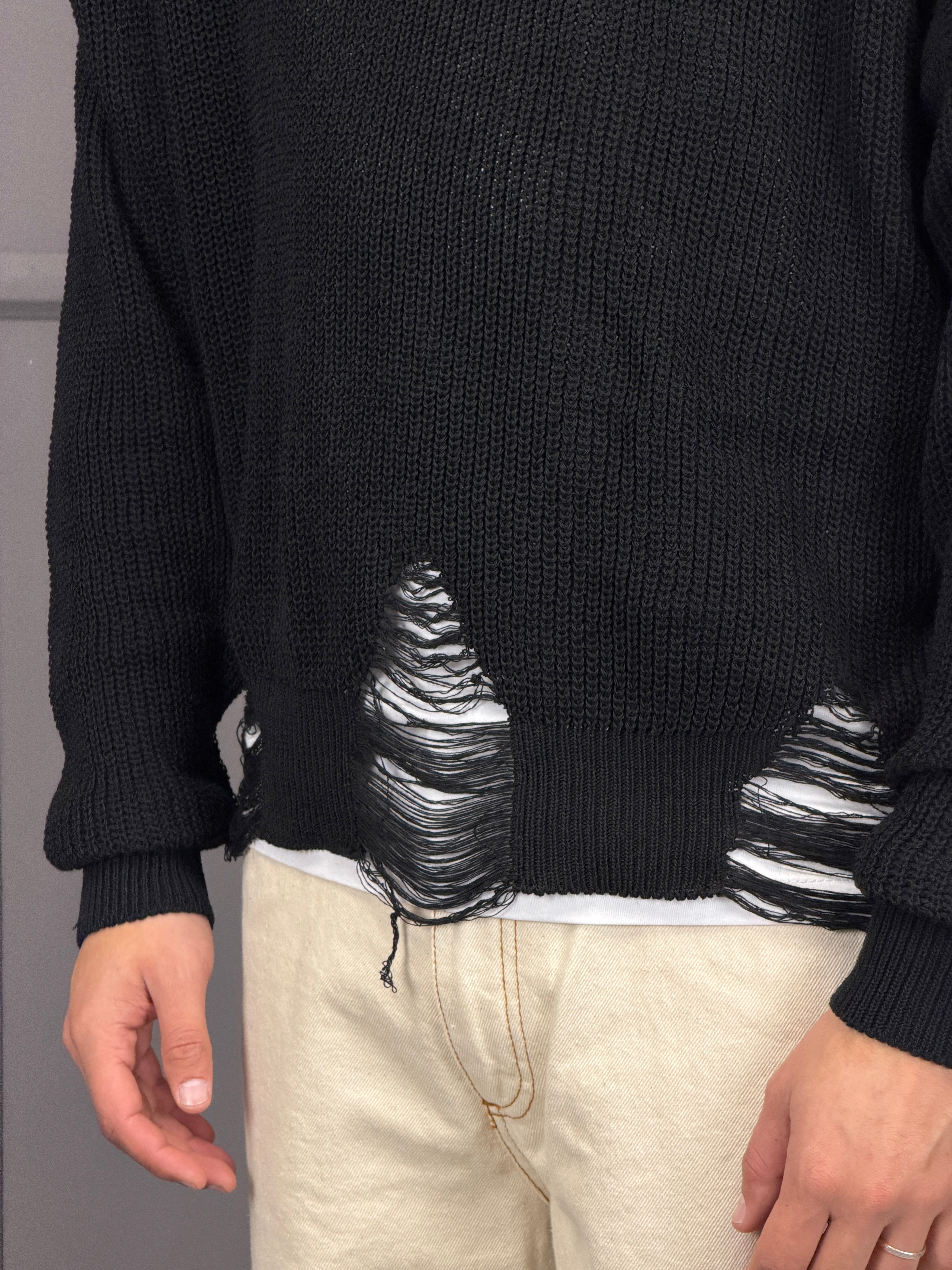 Maglia crop sfrangiata NJB