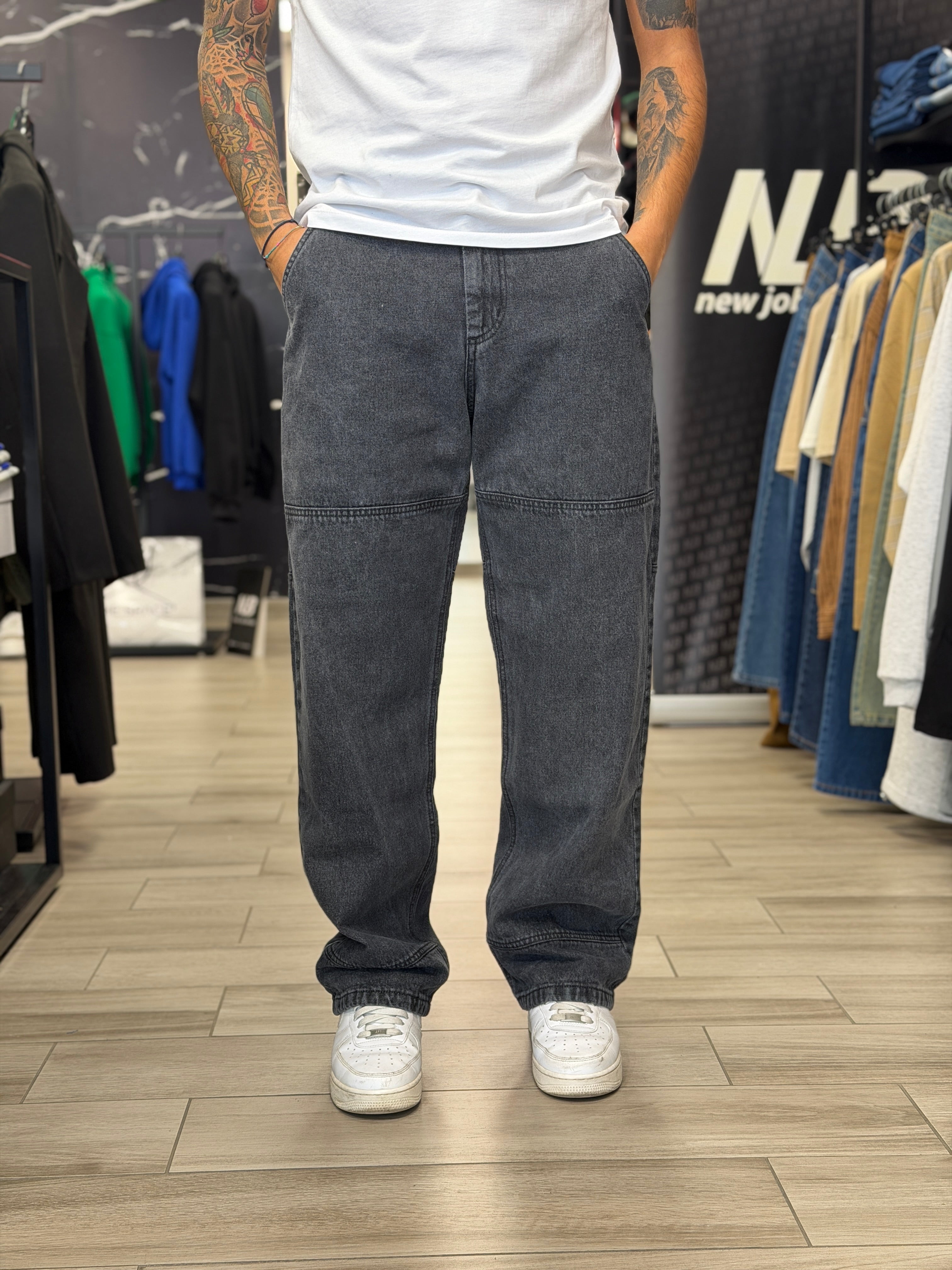 Jeans relaxed grigio scuro NJB